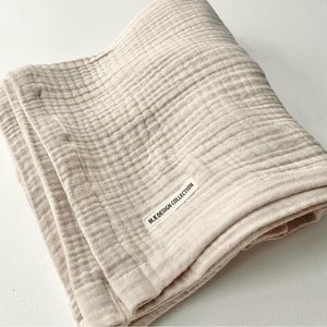 Organic baby blanket. 4 layer muslin
